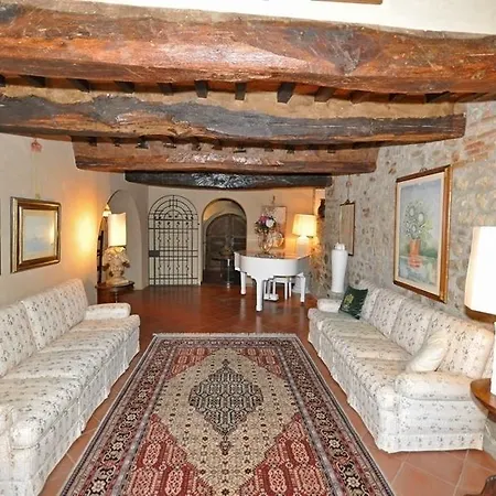 Villa Guia Monte Benichi